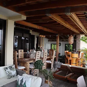 Гостевой дом 180 Degrees Self-catering, Виктория